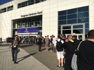 Gamescom 2016: Warteschlange vor dem Sicherheitscheck